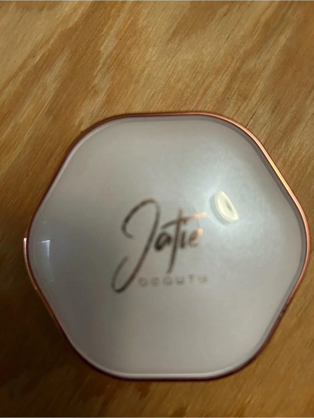 Makeup bundle+ 2 free brushes